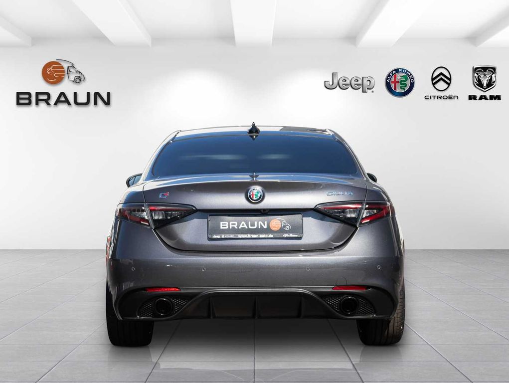 Alfa Romeo Giulia 2024
