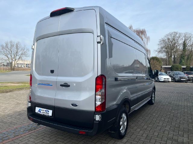 Ford Transit 2022