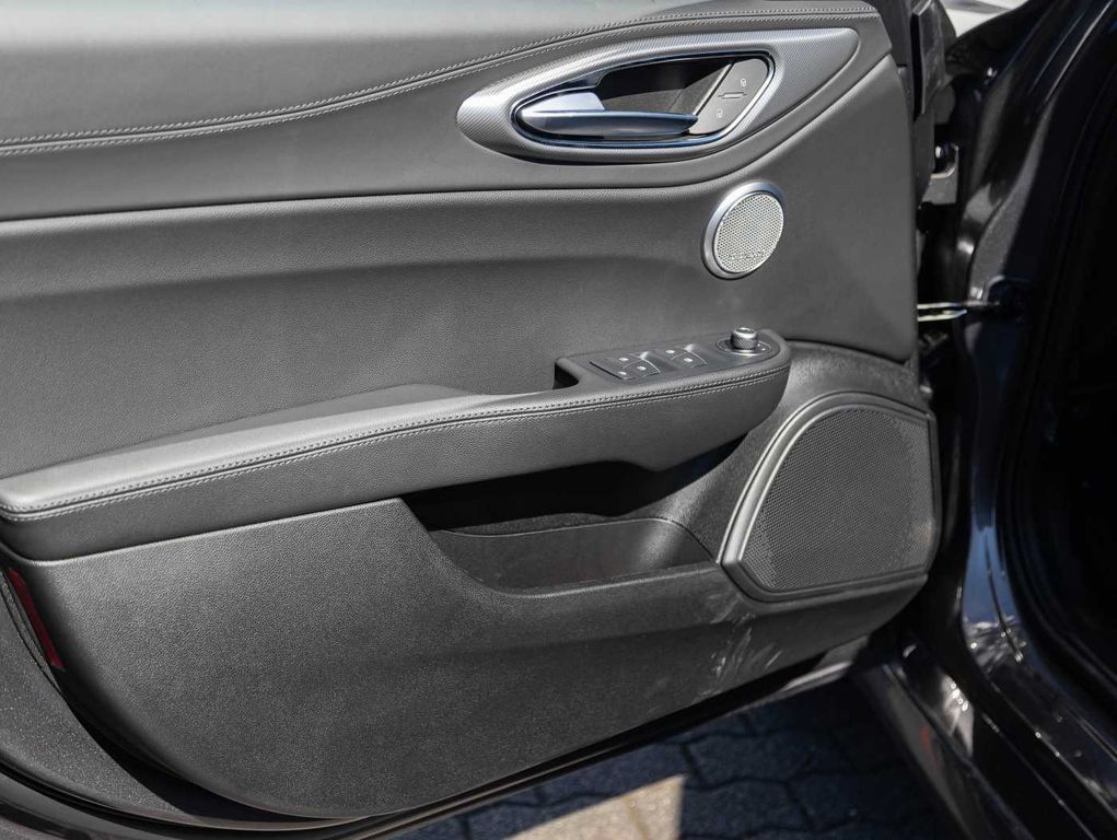 Alfa Romeo Giulia 2024