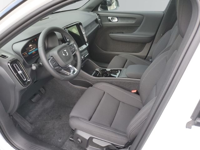 Volvo XC40 2024