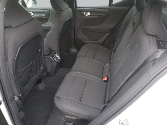 Volvo XC40 2024