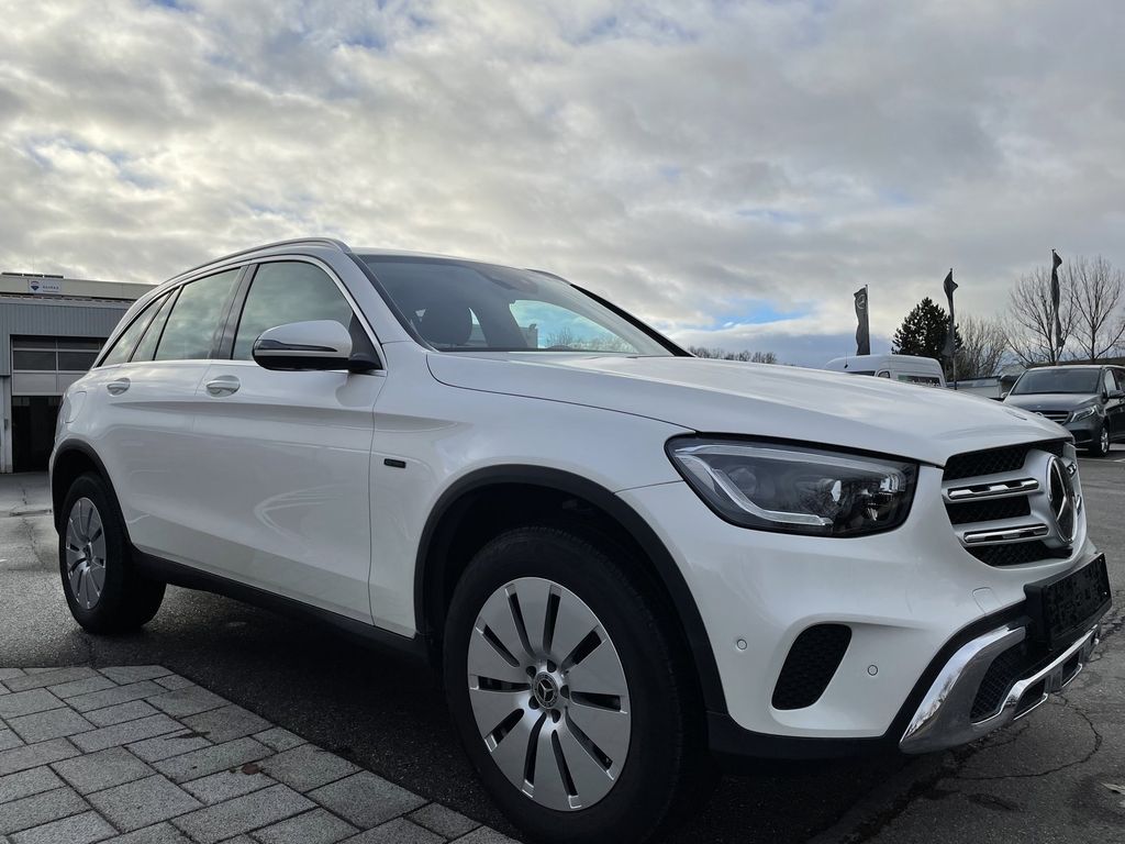 Mercedes-Benz GLC 300 2021