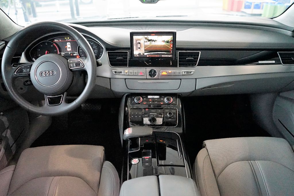 Audi A8 2016