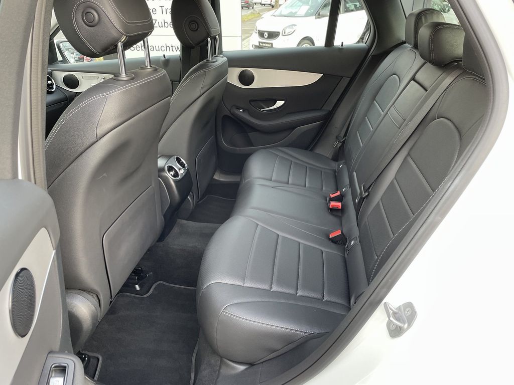 Mercedes-Benz GLC 300 2021