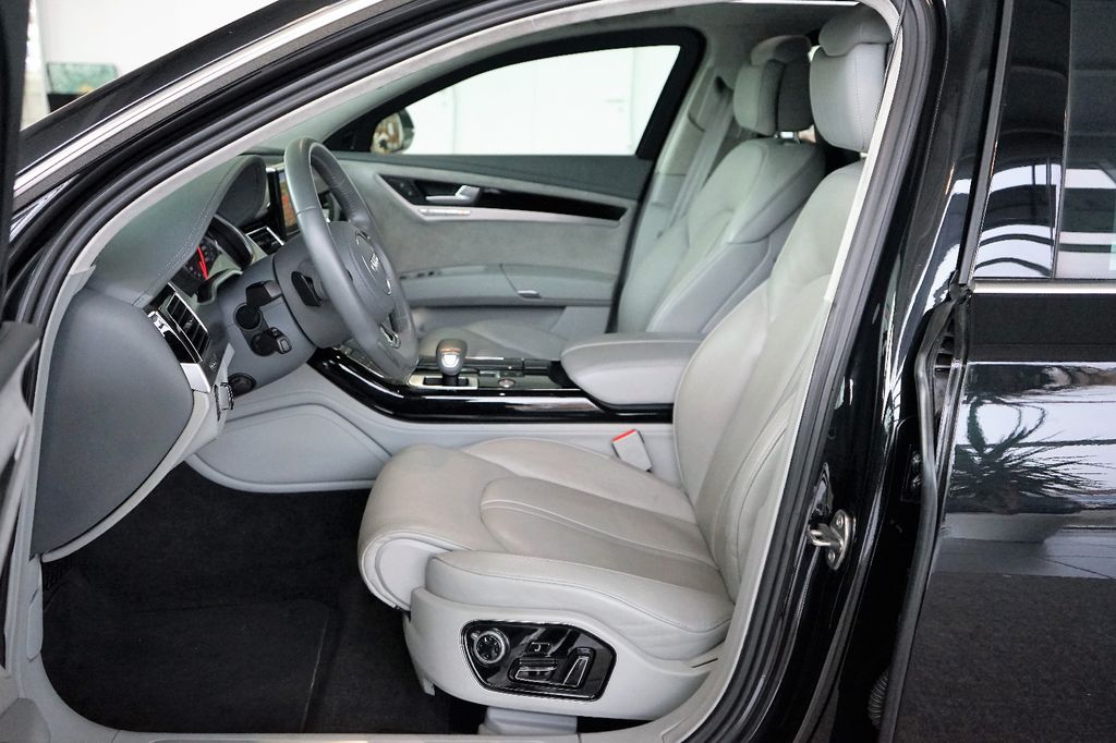 Audi A8 2016