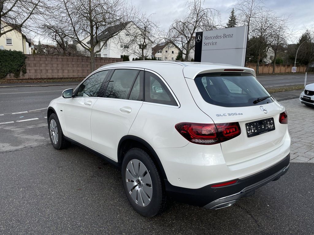 Mercedes-Benz GLC 300 2021