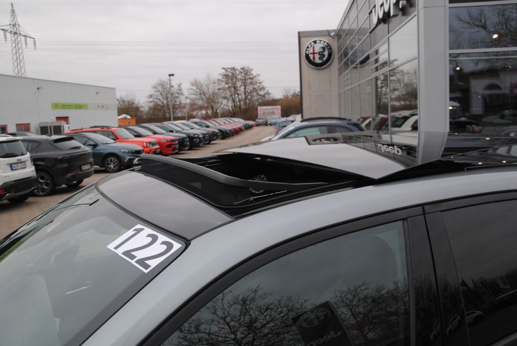 Alfa Romeo Junior 2025