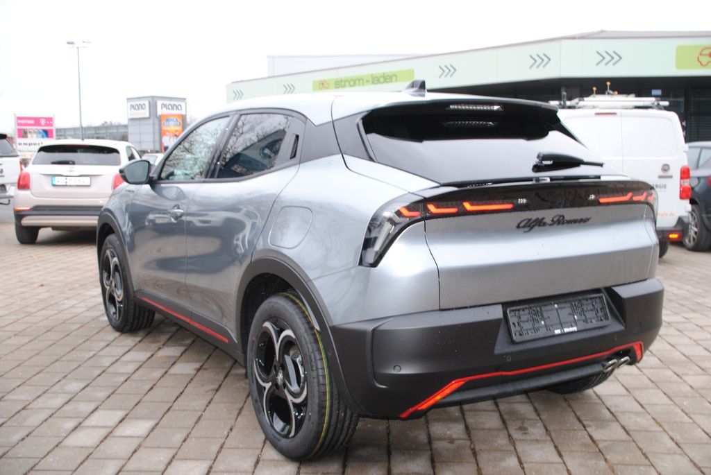 Alfa Romeo Junior 2025