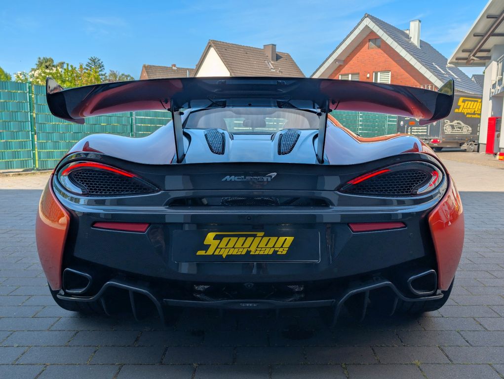 McLaren 620R 2021