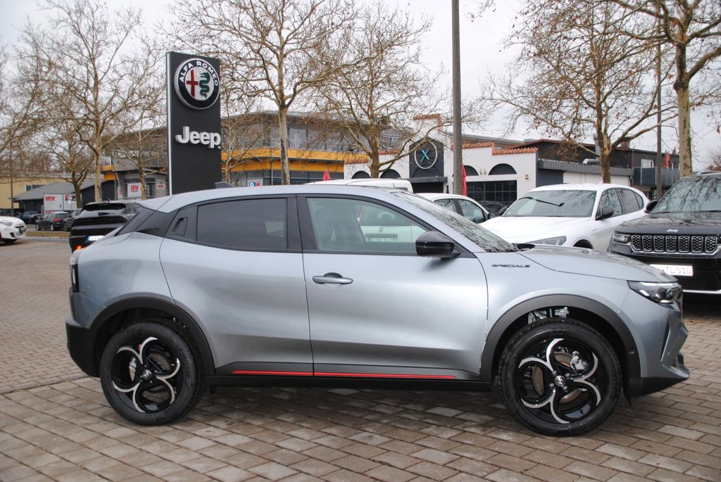 Alfa Romeo Junior 2025