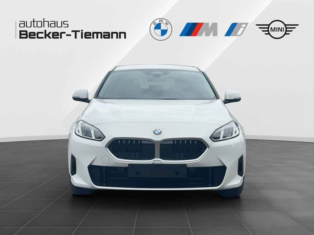 BMW 118 2025