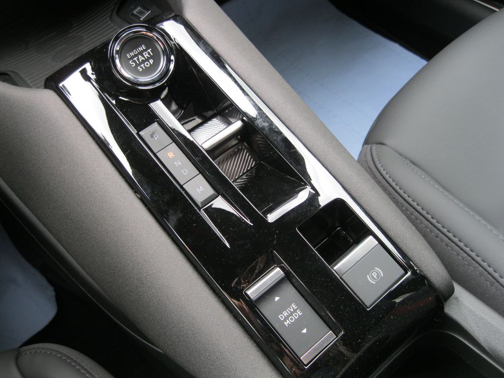 Alfa Romeo Junior 2025