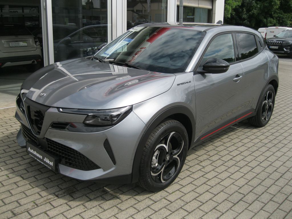 Alfa Romeo Junior 2025