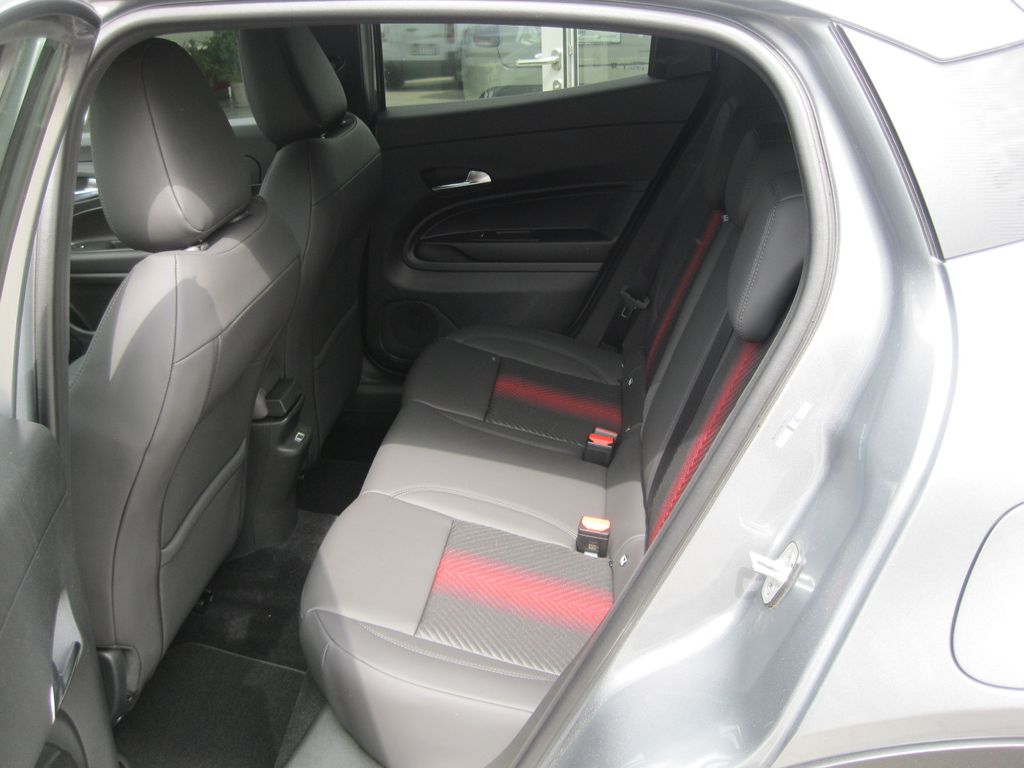 Alfa Romeo Junior 2025