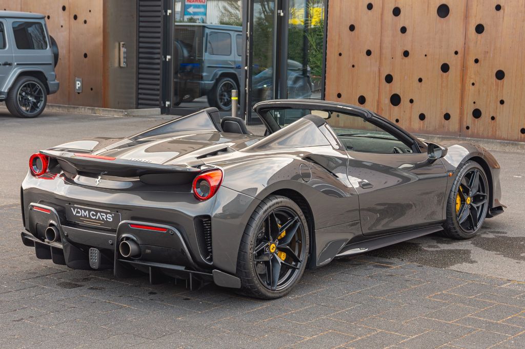 Ferrari 488 Pista 2021