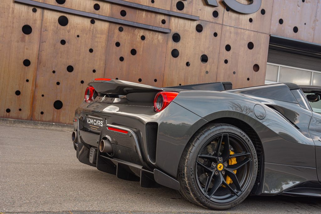 Ferrari 488 Pista 2021