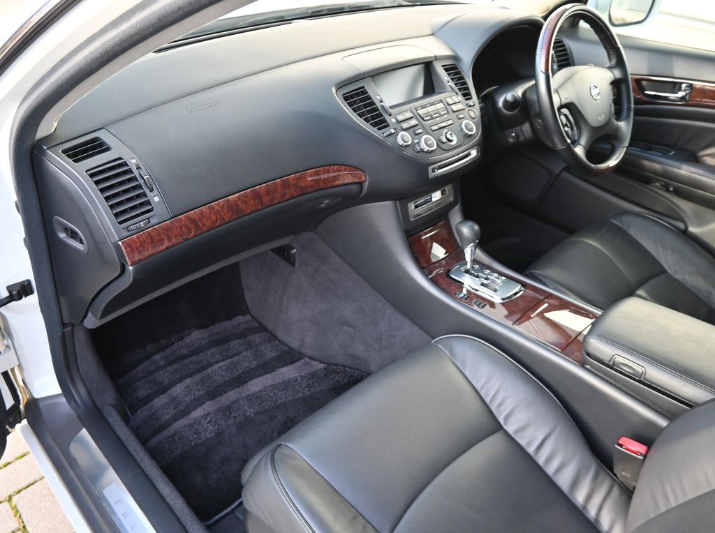 Nissan Other 2005