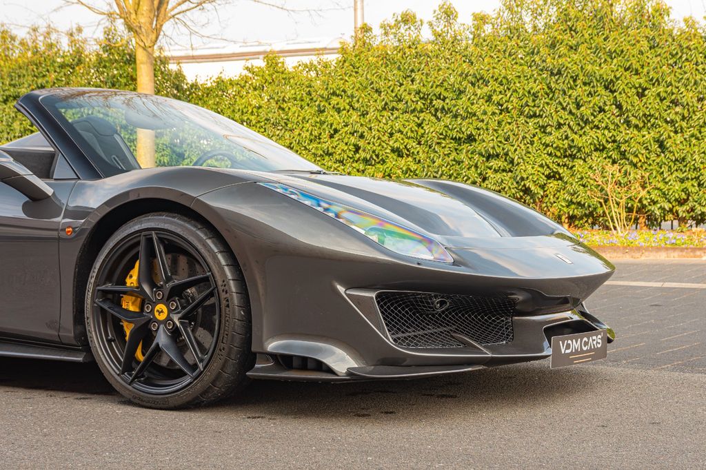 Ferrari 488 Pista 2021