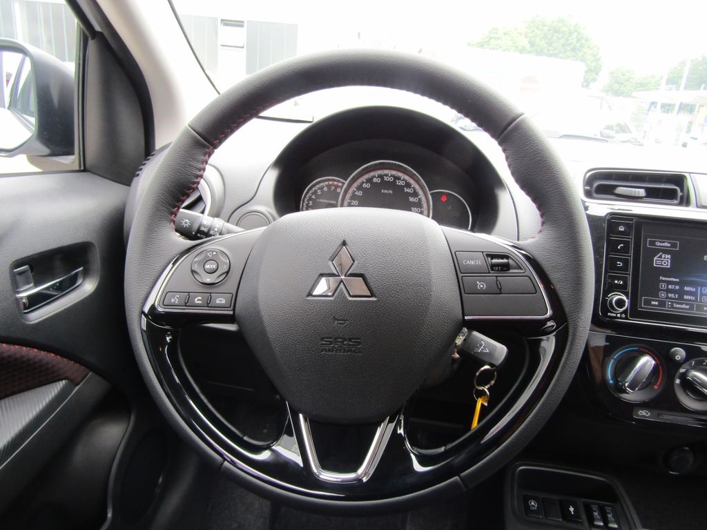 Mitsubishi Space Star 2025