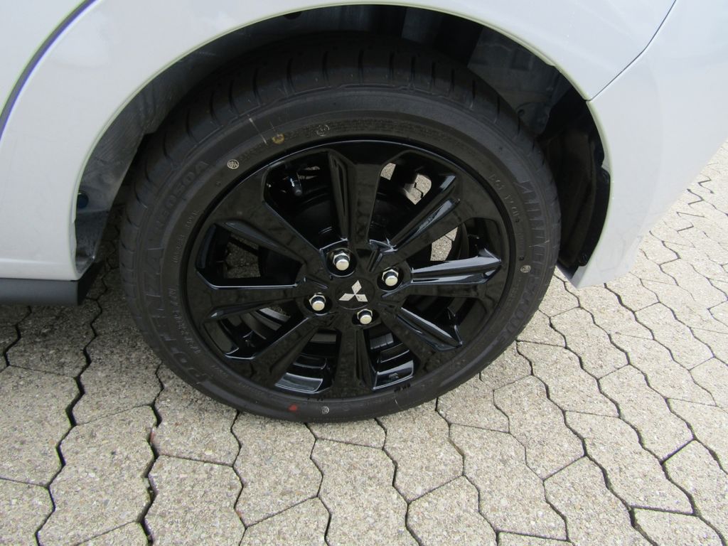 Mitsubishi Space Star 2025