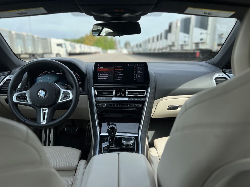 BMW M850 2024