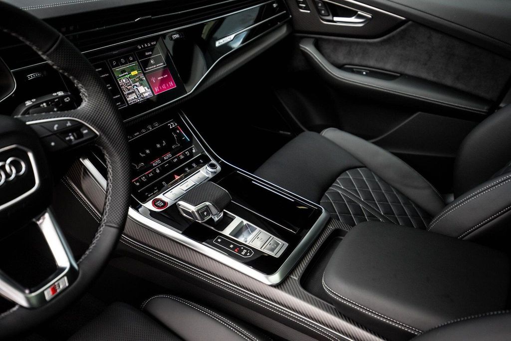 Audi SQ7 2025