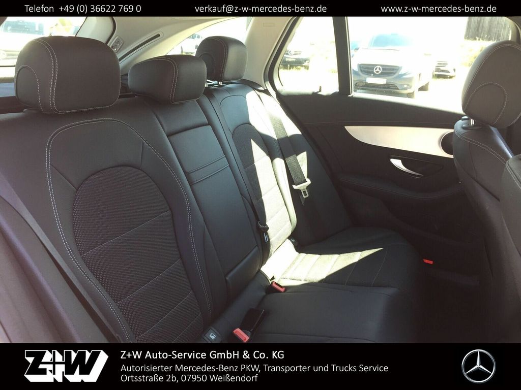 Mercedes-Benz C 300 2021