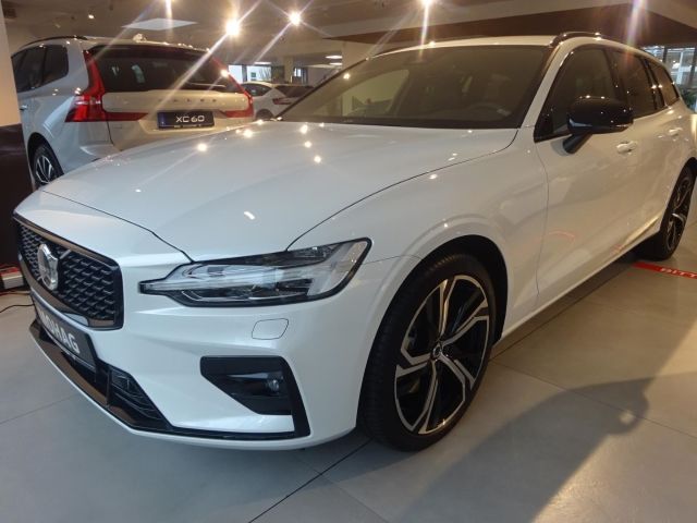 Volvo V60 2024
