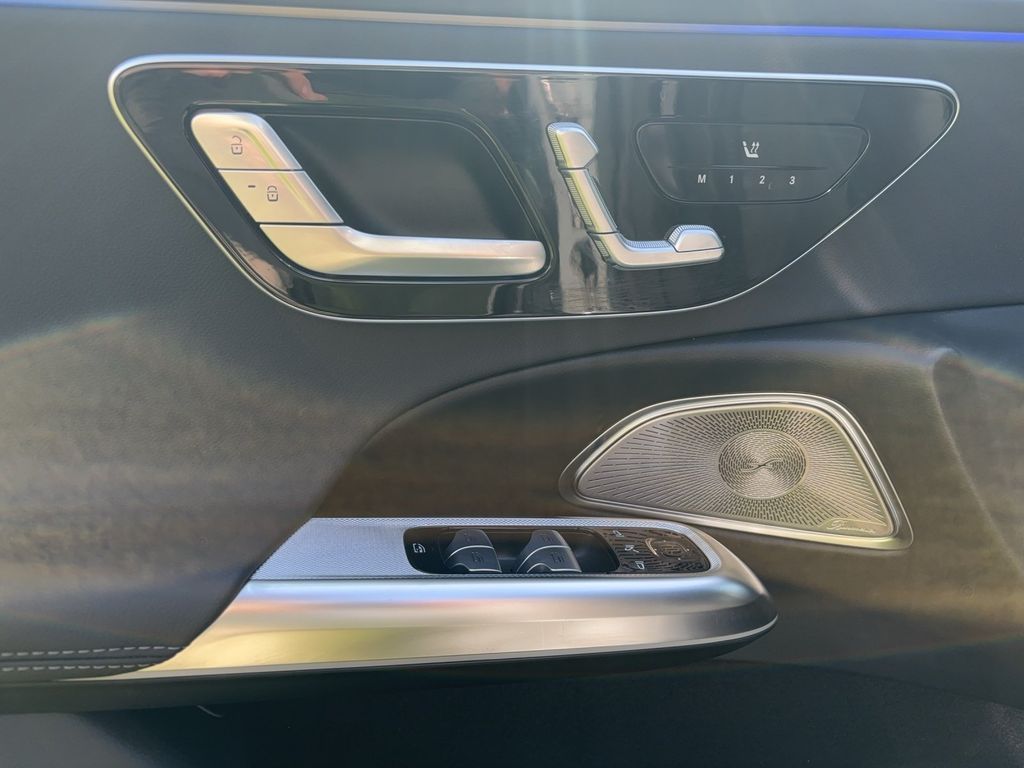 Mercedes-Benz E 300 2024