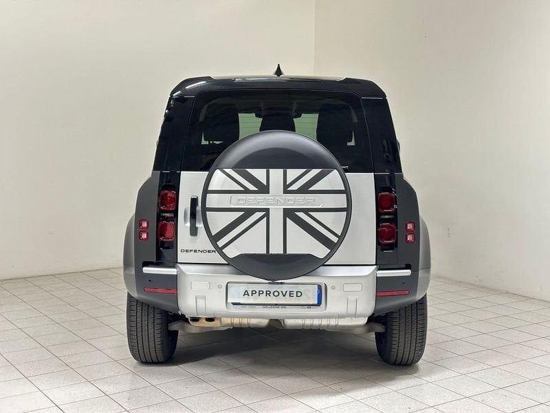 Land Rover Defender 2024
