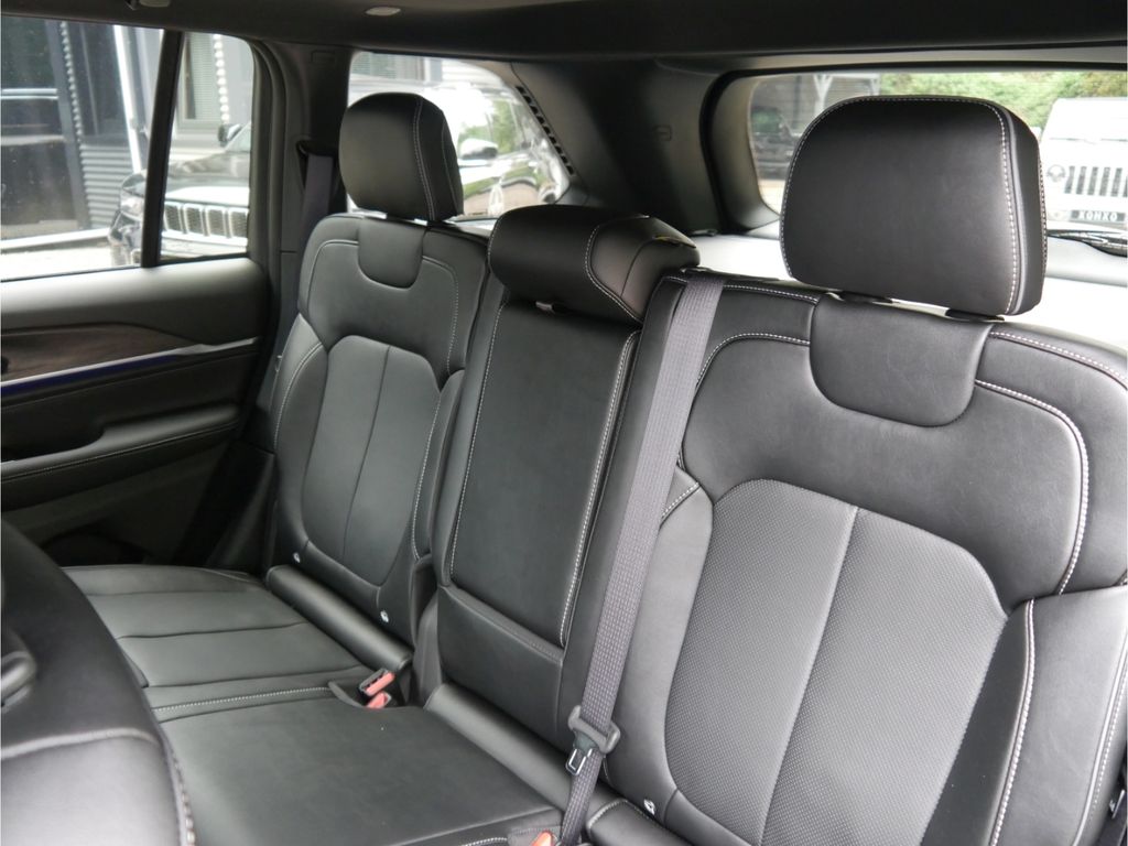 Jeep Grand Cherokee 2023