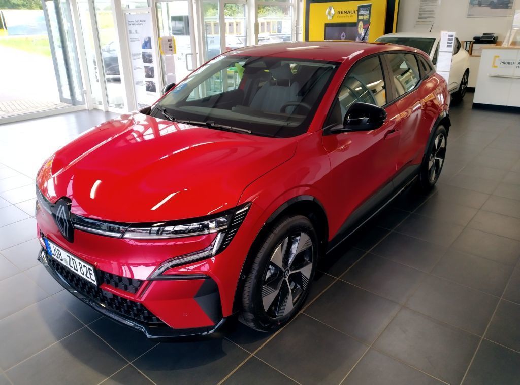 Renault Megane E-TECH 2023
