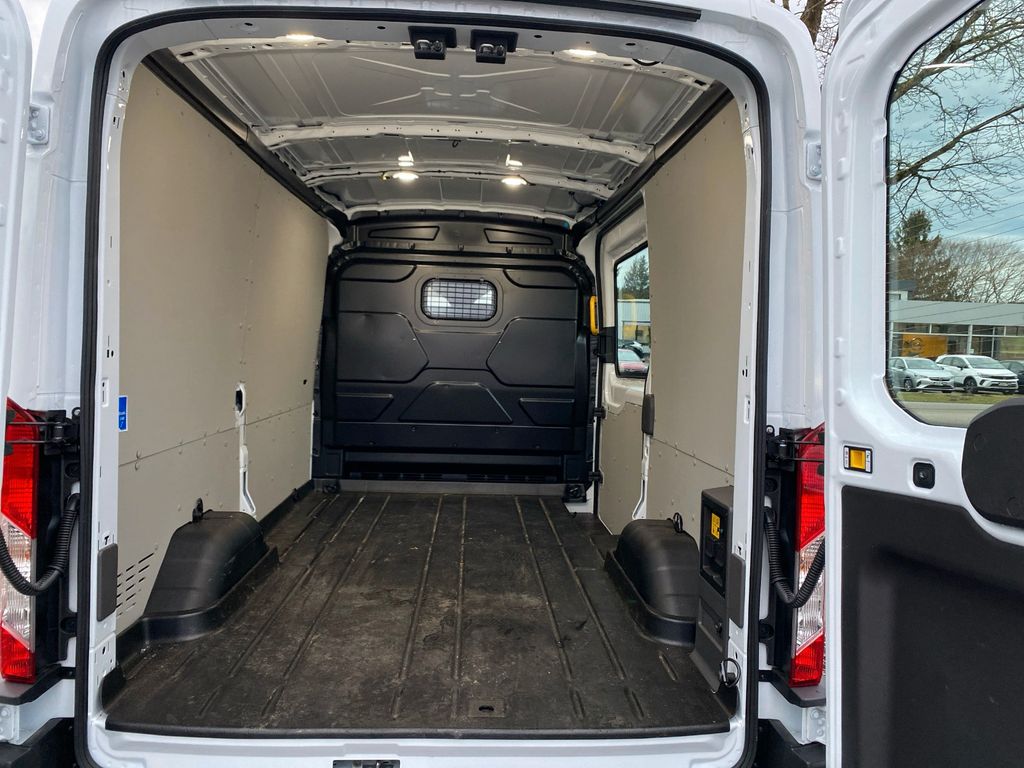 Ford Transit 2023