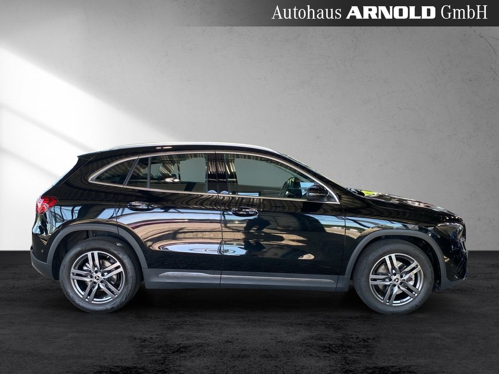 Mercedes-Benz GLA 200 2024