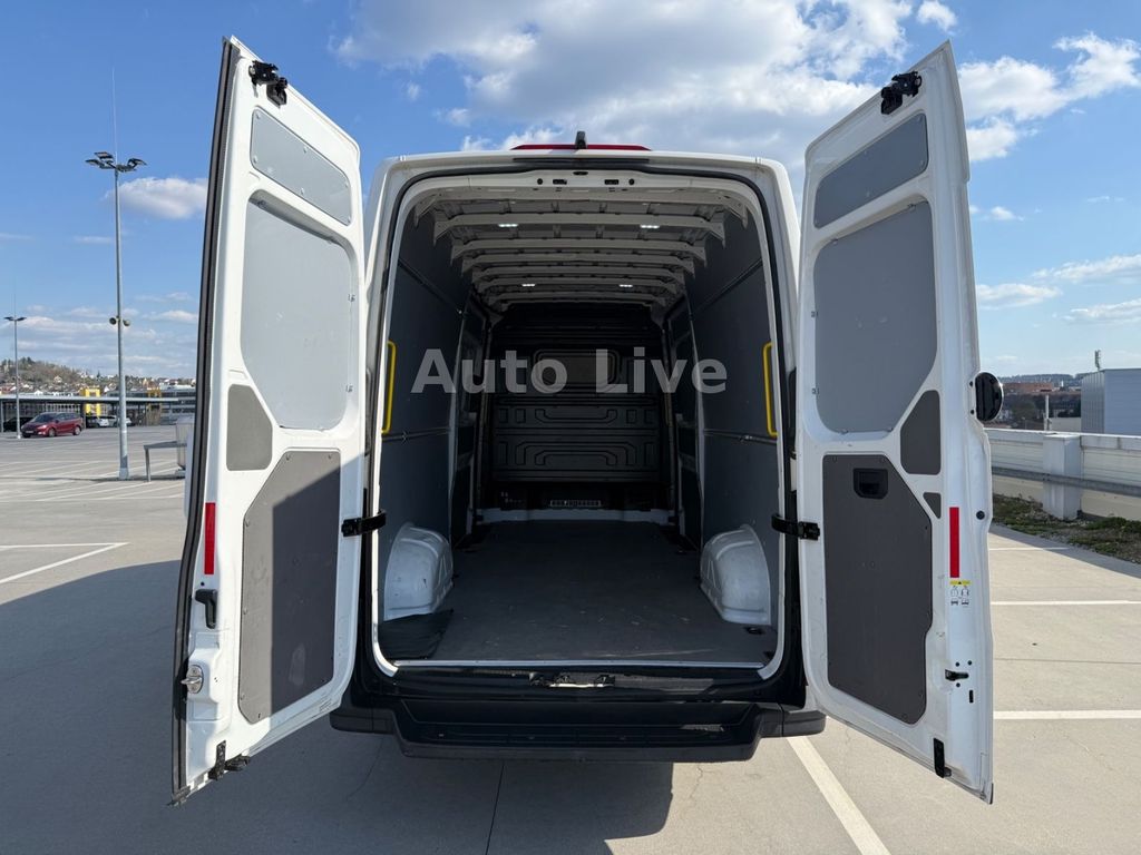 Volkswagen Crafter 2023