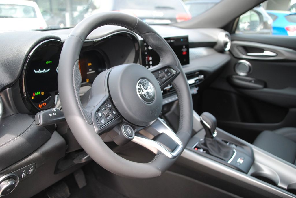 Alfa Romeo Tonale 2025