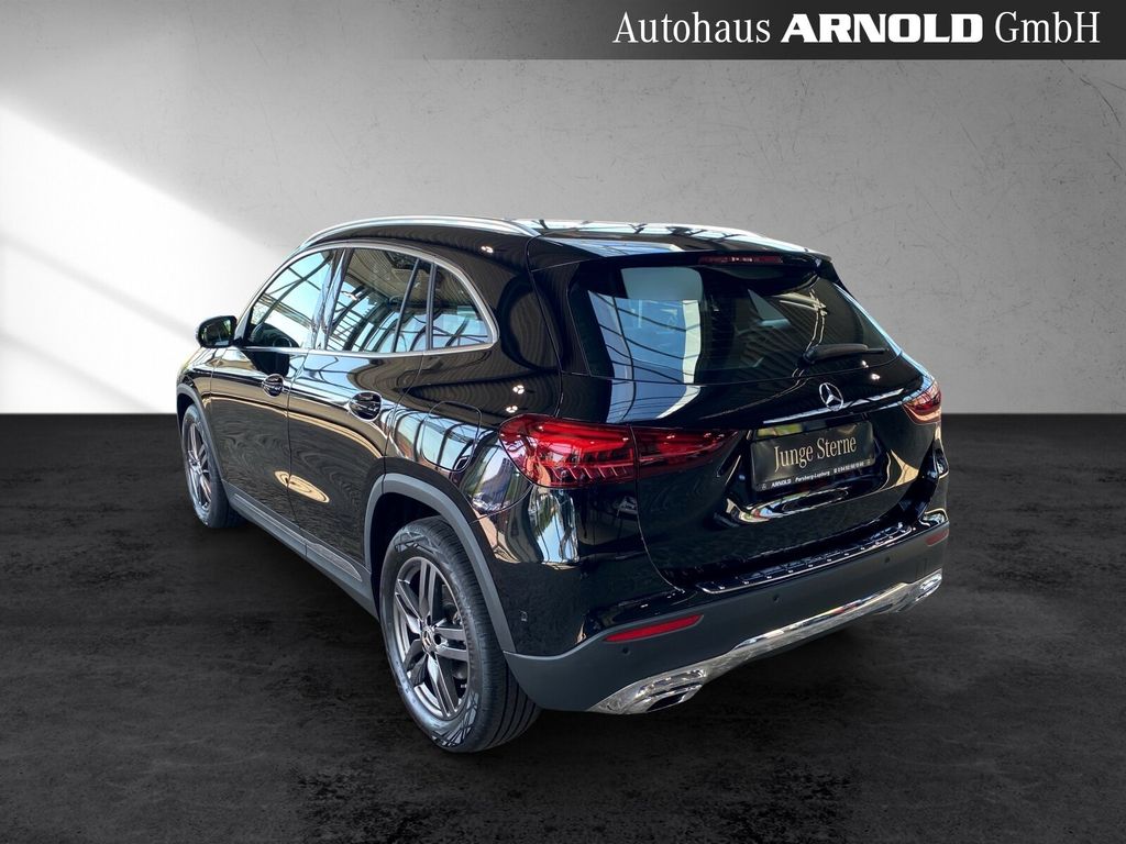 Mercedes-Benz GLA 200 2024