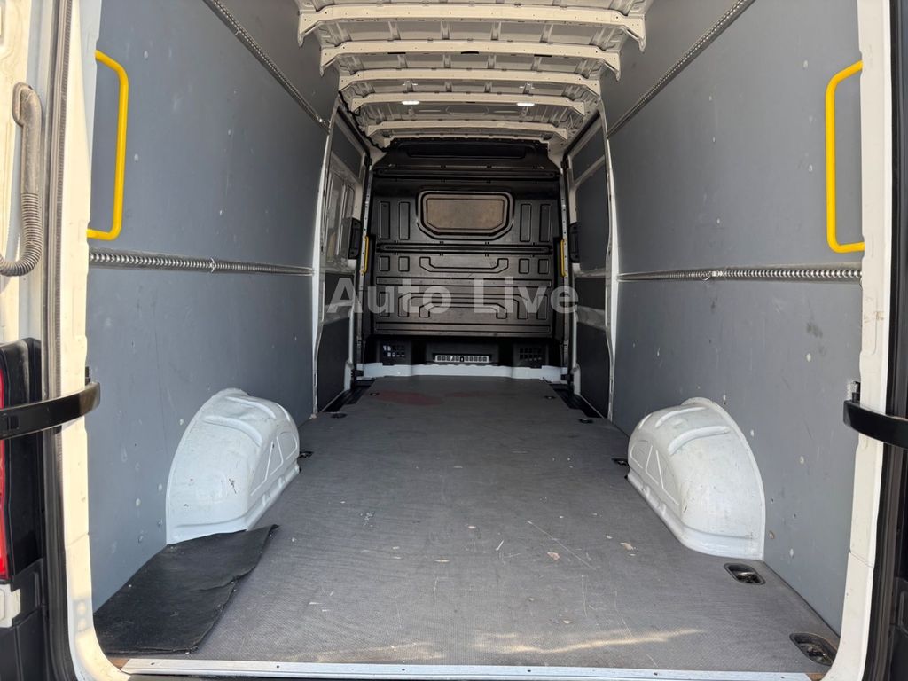 Volkswagen Crafter 2023