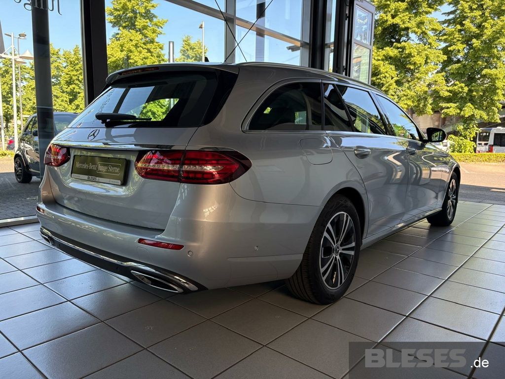 Mercedes-Benz E 220 2022