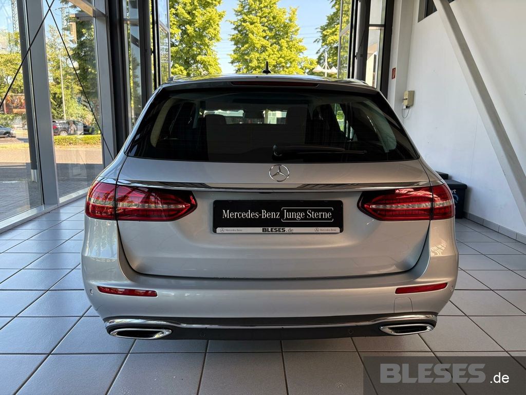 Mercedes-Benz E 220 2022