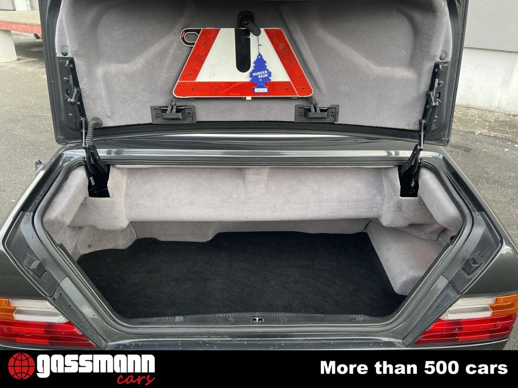 Mercedes-Benz E 320 1993