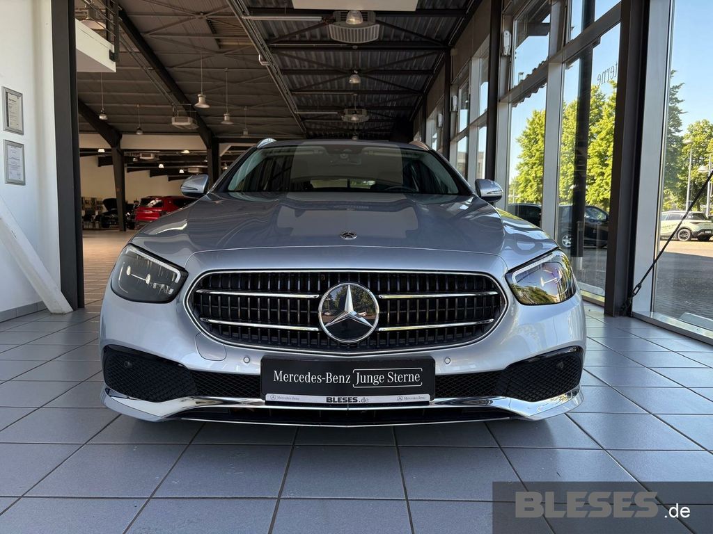 Mercedes-Benz E 220 2022