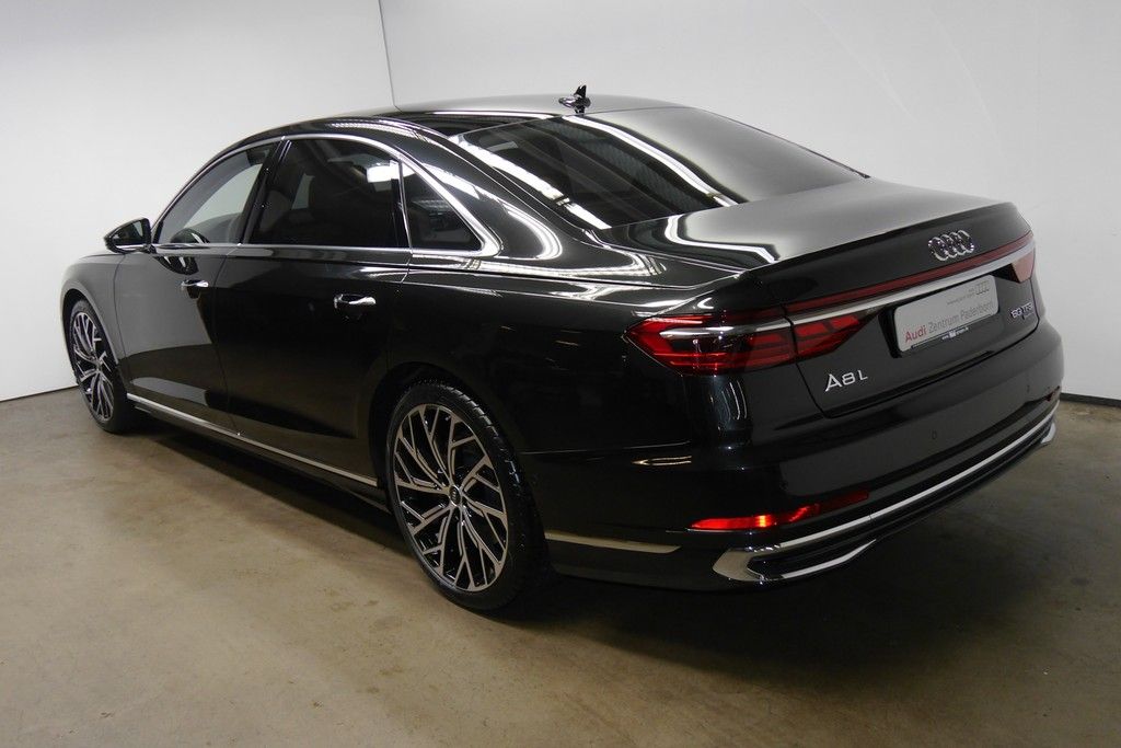 Audi A8 2023