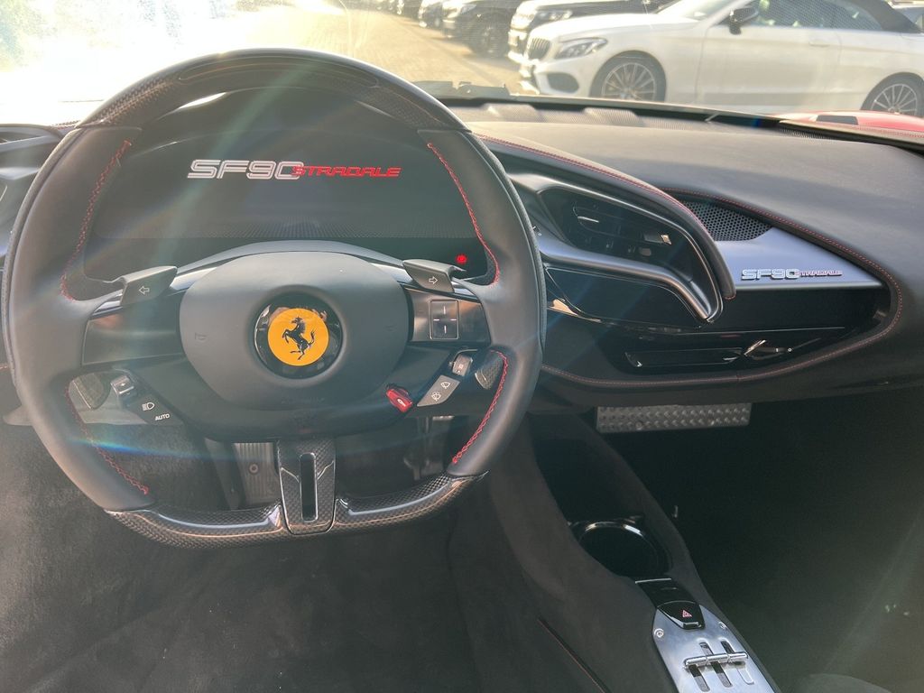 Ferrari SF90 2022