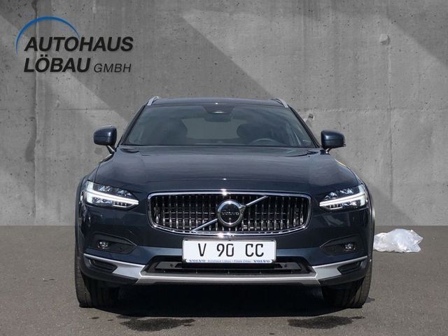 Volvo V90 Cross Country 2024