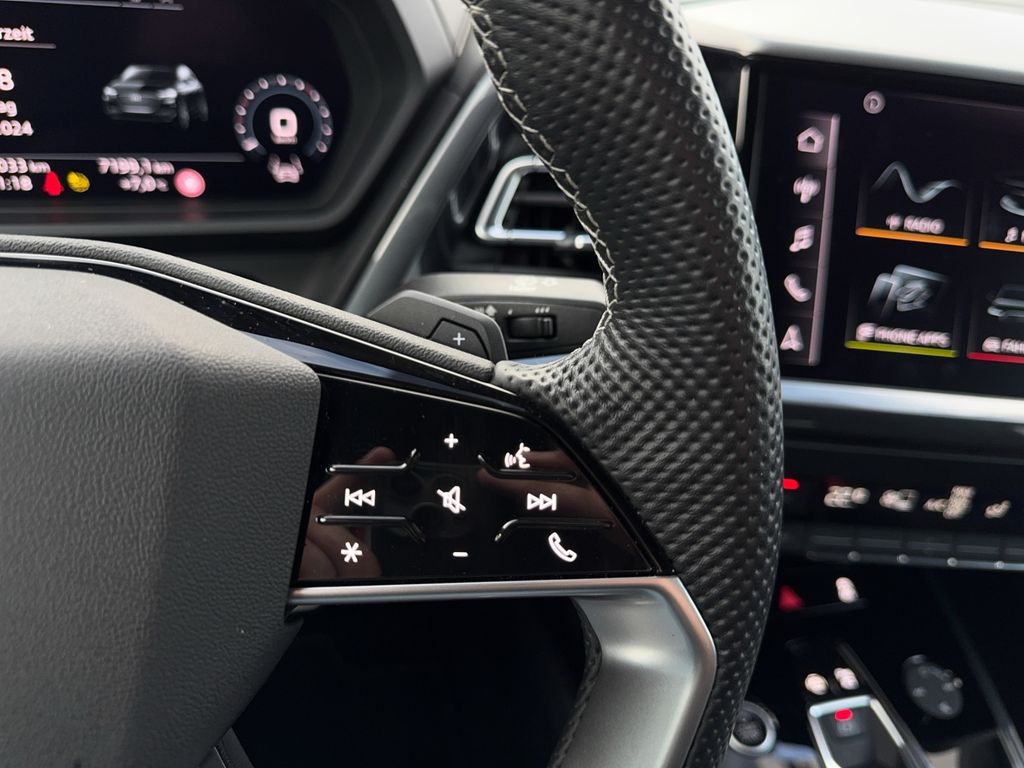 Audi Q4 e-tron 2024