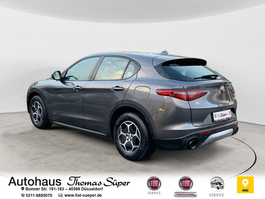 Alfa Romeo Stelvio 2023