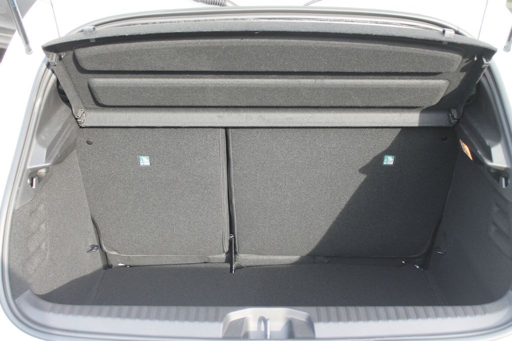 Mitsubishi Colt 2025