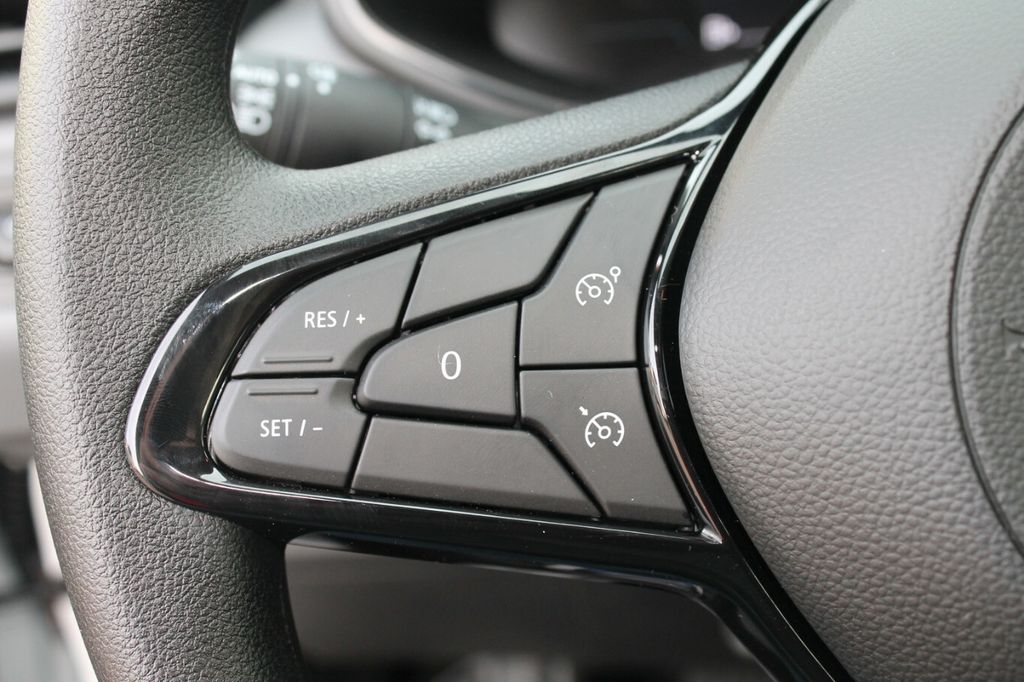 Mitsubishi Colt 2025