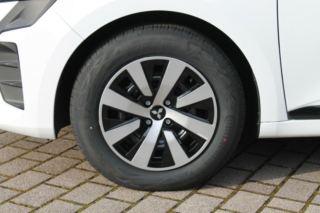 Mitsubishi Colt 2025